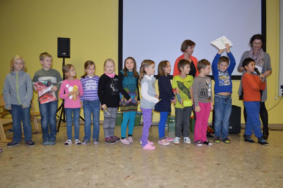 Kinder der 2. Klasse Volksschule St.Peter-Freienstein
