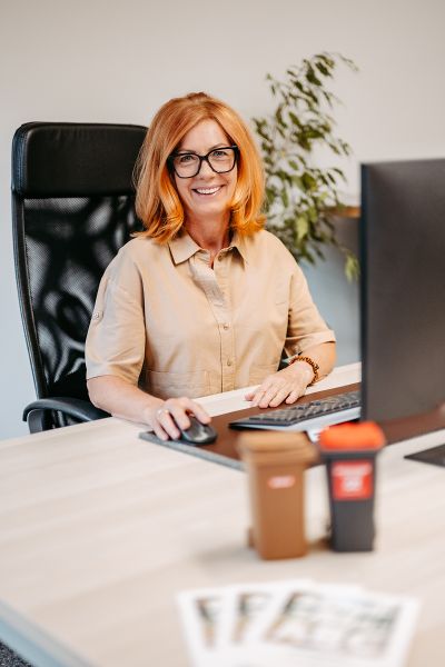 Sekretärin Monika Litschauer