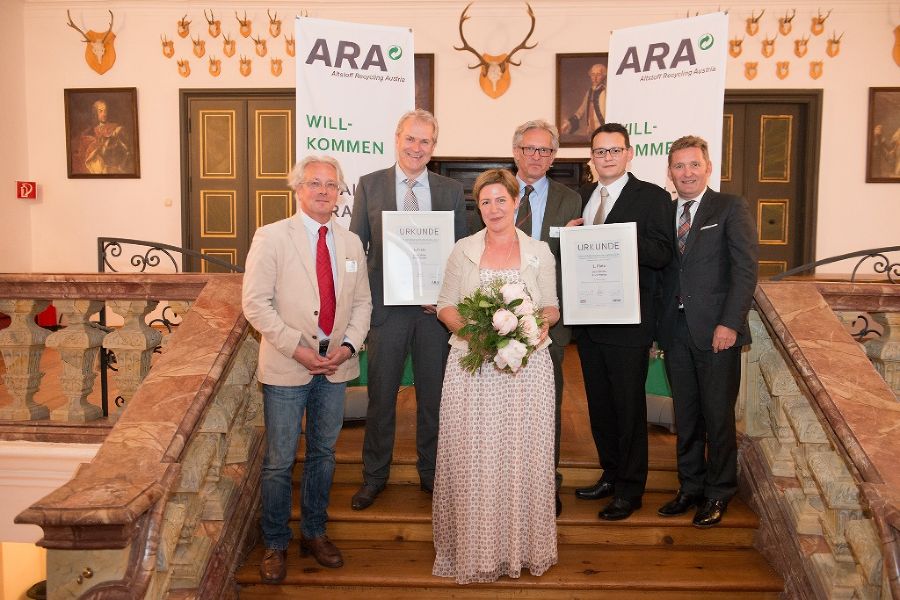 Erich Prattes und David Müller mit Obmann Josef Hegedüs, Elfi Schillinger (ARA), Eberhard Fuchs (Umweltschutz) u. Werner Knausz (Vorstand ARA)