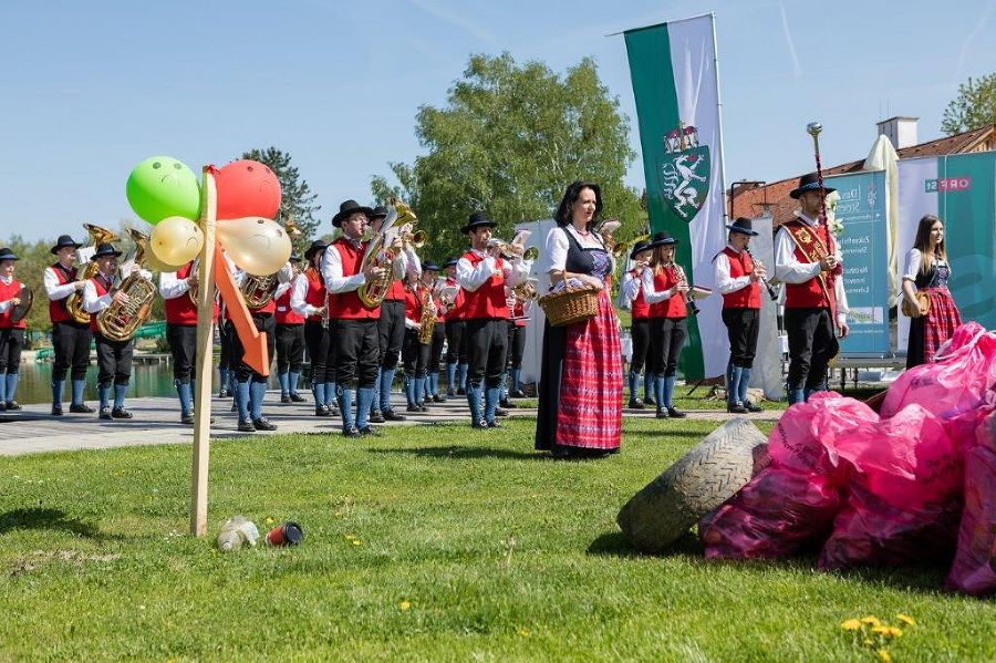 Aktionstag zum 11. Steirischen Frühjahrsputz in Riegersburg Aktionstag zum 11. Steirischen Frühjahrsputz in Riegersburg
