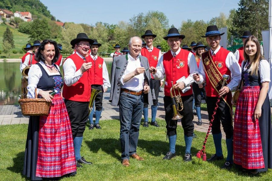 Aktionstag zum 11. Steirischen Frühjahrsputz in Riegersburg Aktionstag zum 11. Steirischen Frühjahrsputz in Riegersburg