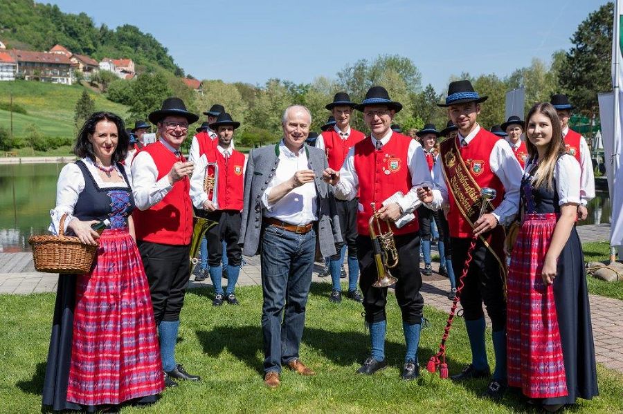 Aktionstag zum 11. Steirischen Frühjahrsputz in Riegersburg Aktionstag zum 11. Steirischen Frühjahrsputz in Riegersburg