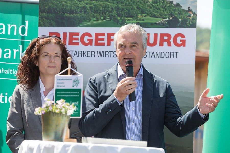 Aktionstag zum 11. Steirischen Frühjahrsputz in Riegersburg Aktionstag zum 11. Steirischen Frühjahrsputz in Riegersburg