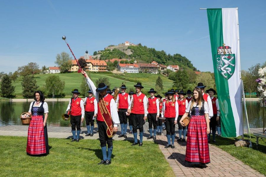 Aktionstag zum 11. Steirischen Frühjahrsputz in Riegersburg Aktionstag zum 11. Steirischen Frühjahrsputz in Riegersburg