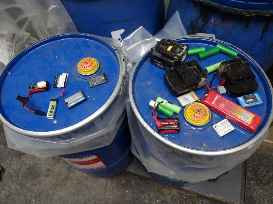 Lithium Akku Sammelbehälter Lithium Akku Sammelbehälter