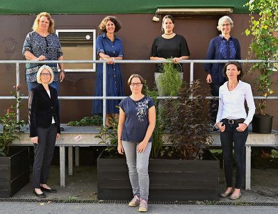 1.Reihe v. links: Mirjam Kemmer, Mag. Irene Freiberger, Mag. Karin Nußmüller-Wind / 2.Reihe v. links: Barbara Haar, Mag. Christiana Meßner, Heidi Weinhandl, DI Angelika Lingitz © AWV GU 1.Reihe v. links: Mirjam Kemmer, Mag. Irene Freiberger, Mag. Karin Nußmüller-Wind / 2.Reihe v. links: Barbara Haar, Mag. Christiana Meßner, Heidi Weinhandl, DI Angelika Lingitz © AWV GU